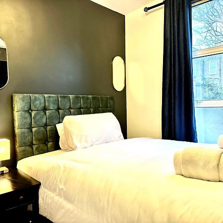 G Eighty Four Aparthotel Londra Exterior foto