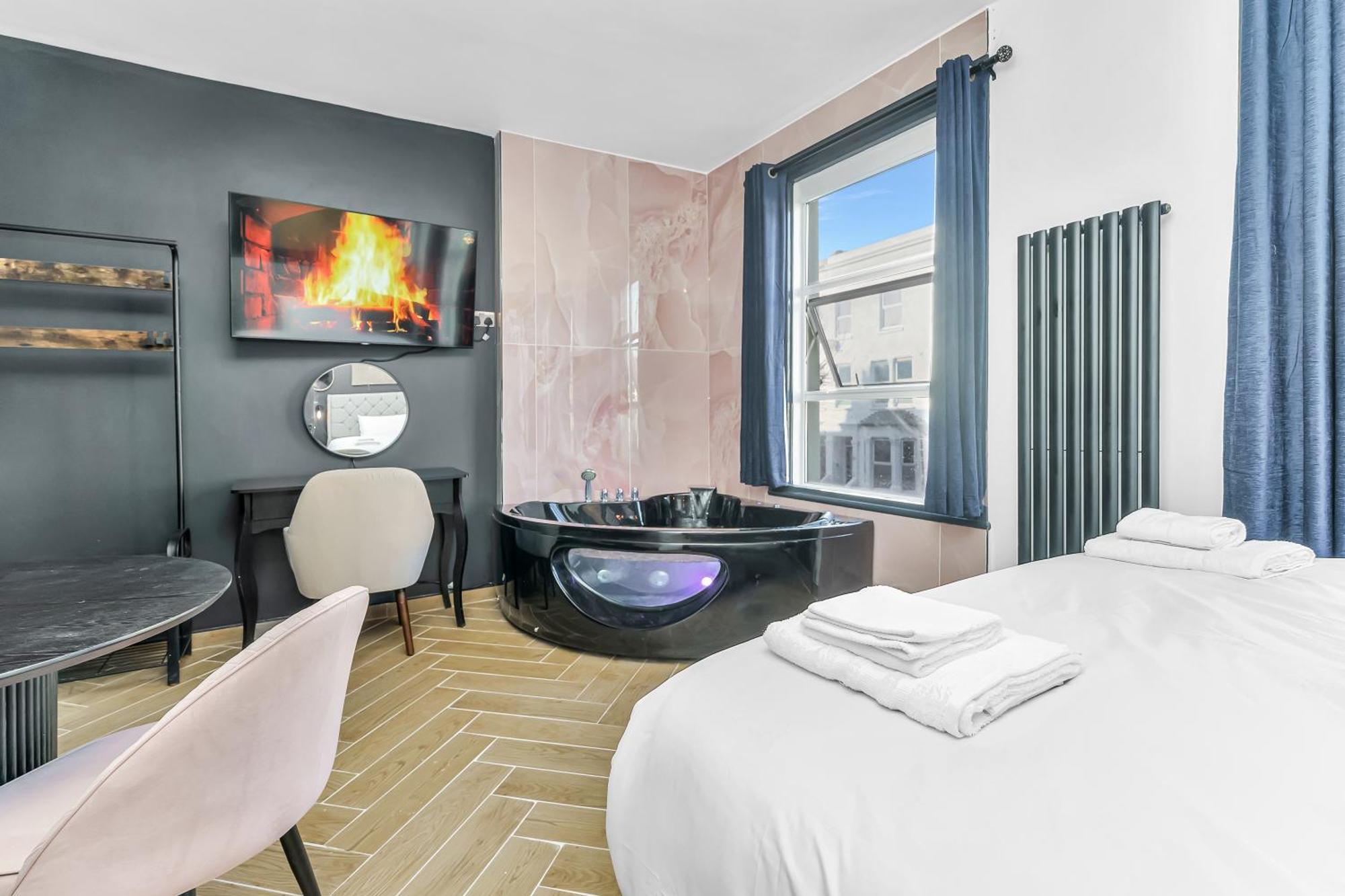 G Eighty Four Aparthotel Londra Exterior foto