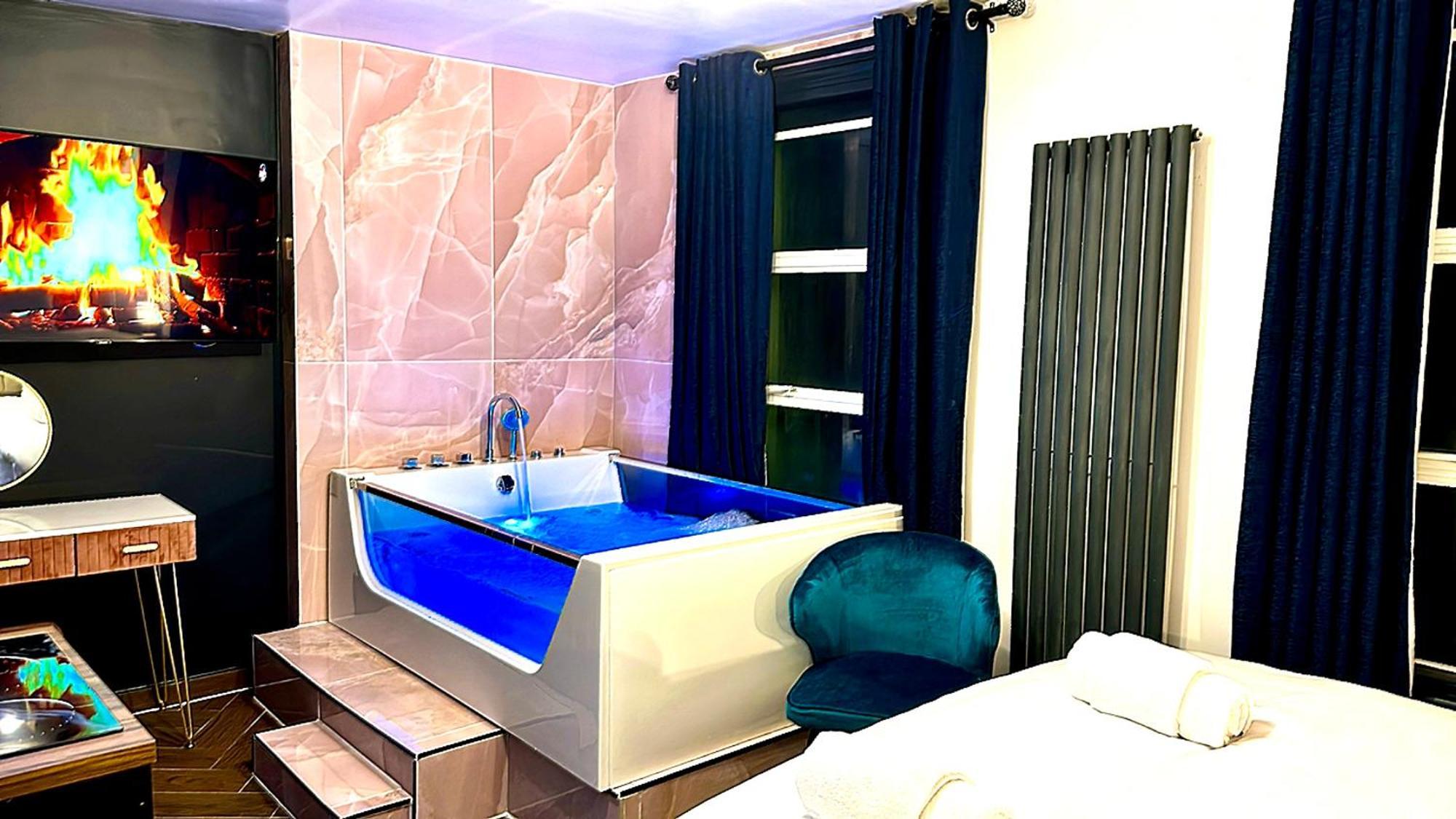 G Eighty Four Aparthotel Londra Exterior foto